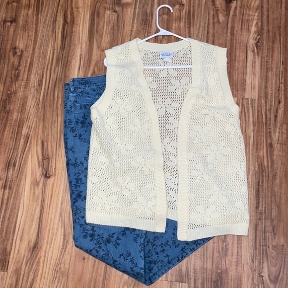 Improved living women’s vest Small sweater Vintage cream knit crochet boho hippy - Picture 1 of 3
